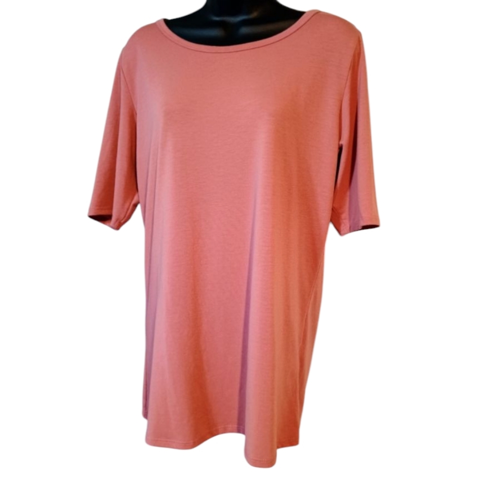 Lularoe Solid Fitted Round Neck Elbow Sleeve Gigi… - image 1